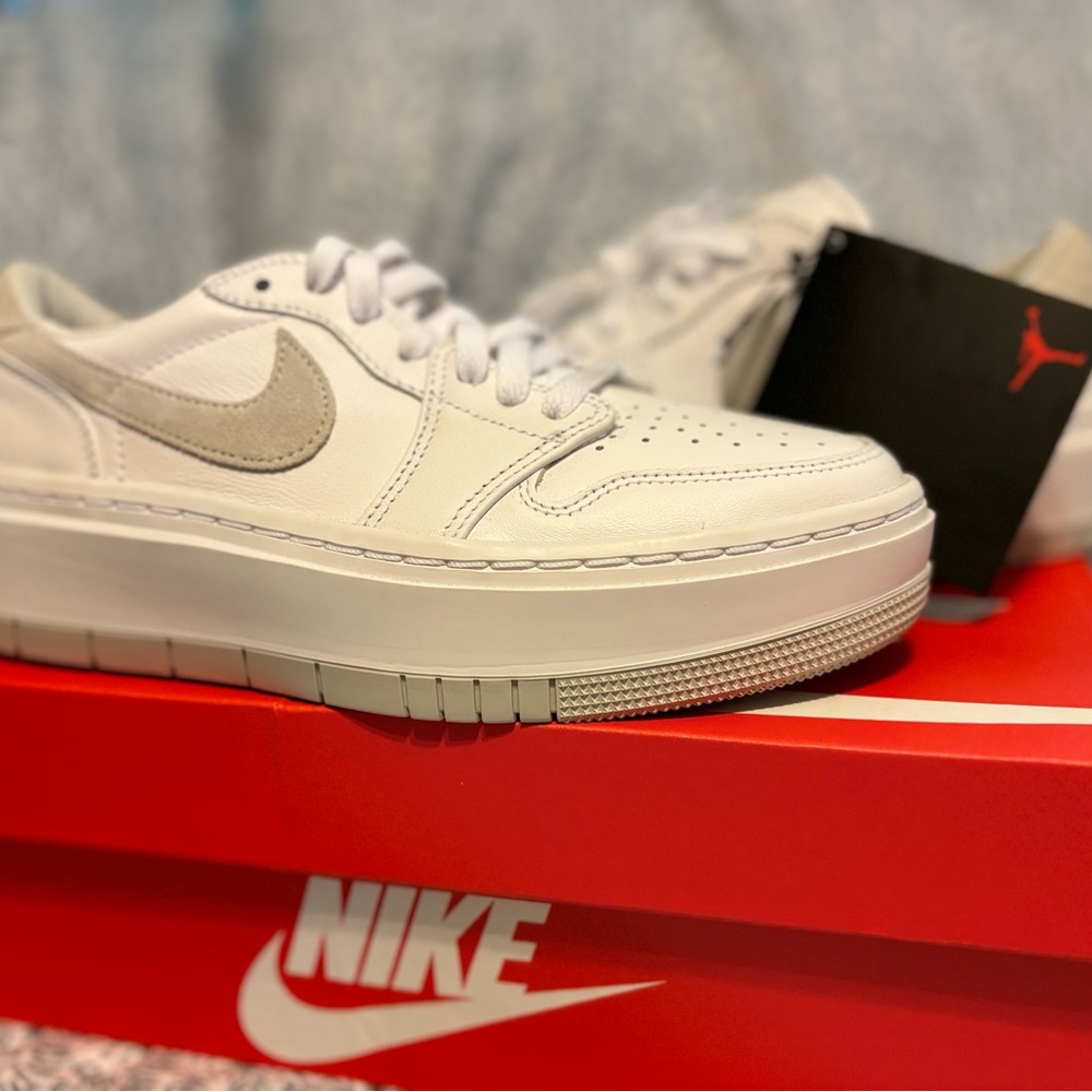 NEW - Nike Air Jordan 1 Elevate Low